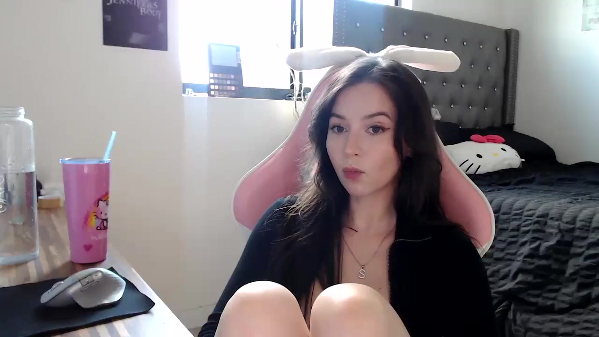 Gallery image thumbnail from iplayhardbabe's myfreecams stream on, 11/02/2024, 21:35 image 1 of 20
