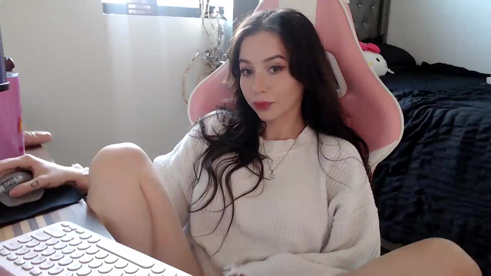 Gallery image thumbnail from iplayhardbabe's myfreecams stream on, 11/03/2024, 21:46 image 9 of 20