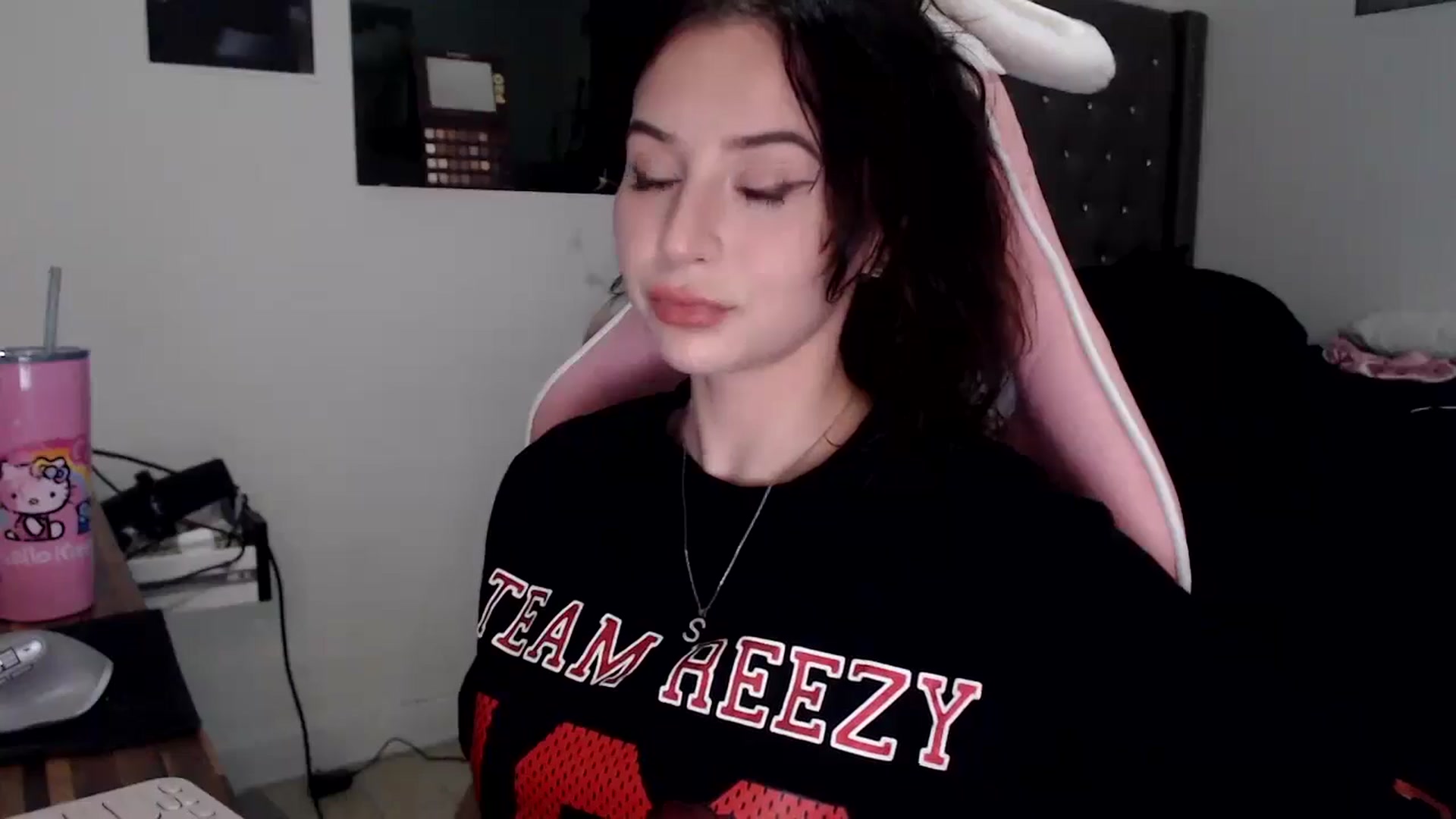 Gallery image thumbnail from iplayhardbabe's myfreecams stream on, 11/06/2024, 01:19 image 18 of 20
