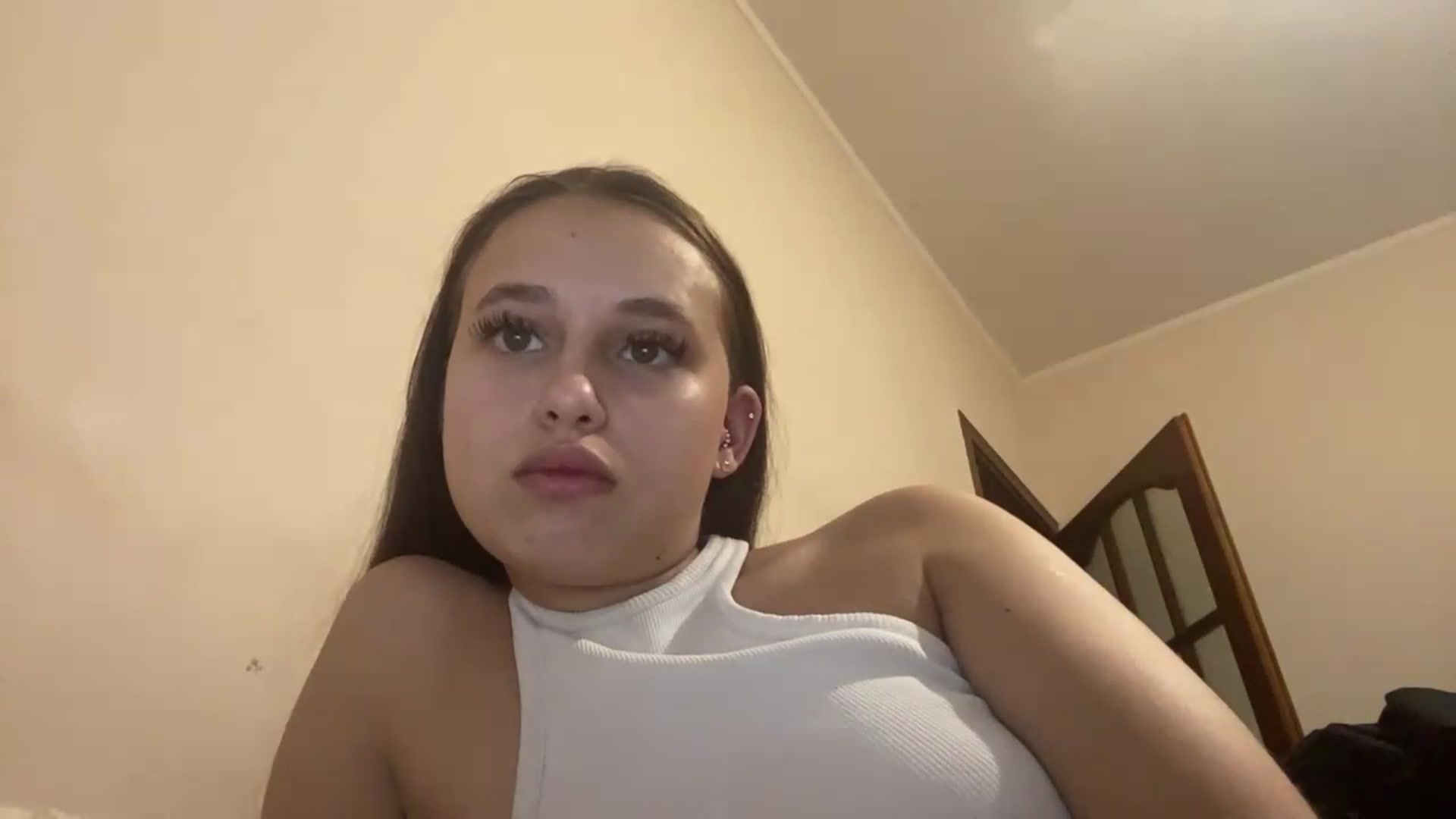 Gallery image thumbnail from irynasweetx's myfreecams stream on, 06/11/2026, 20:19 image 5 of 20