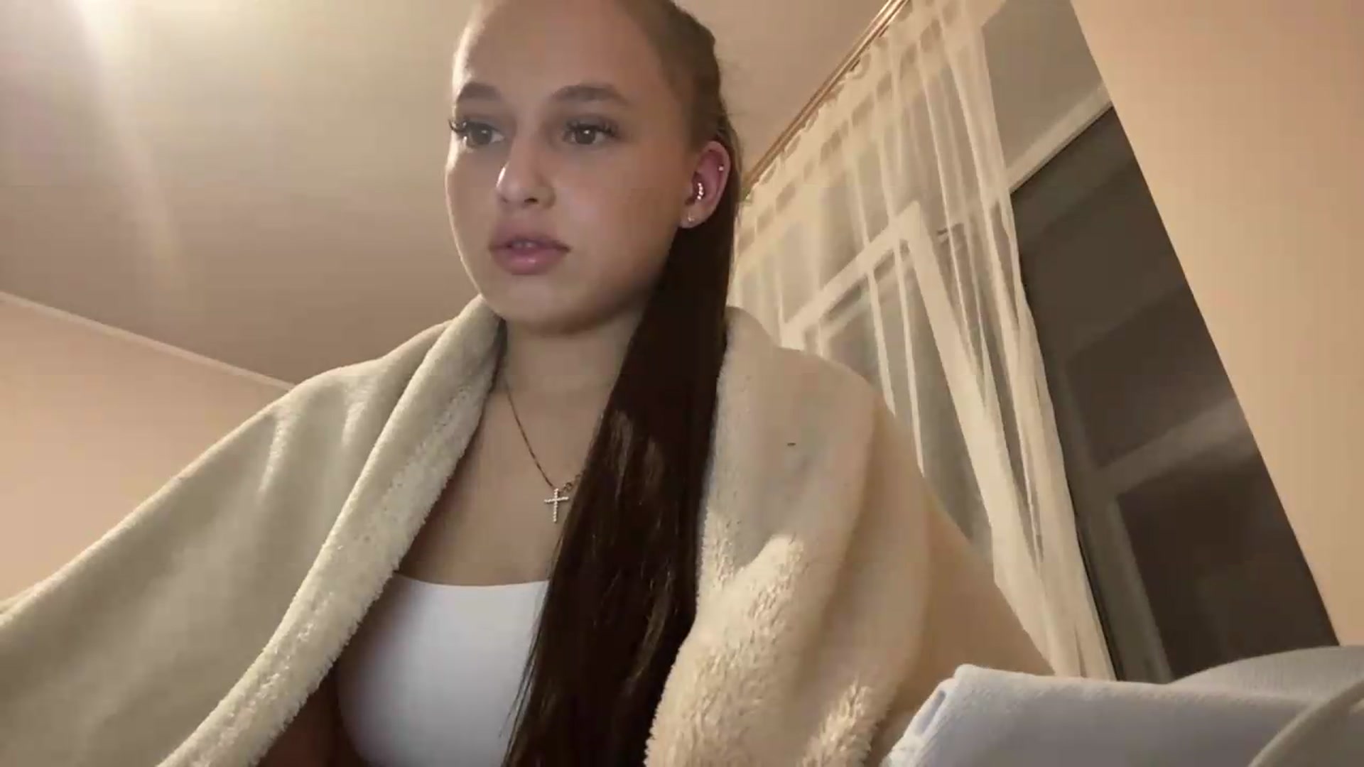 Gallery image thumbnail from irynasweetx's myfreecams stream on, 06/18/2026, 22:12 image 16 of 20