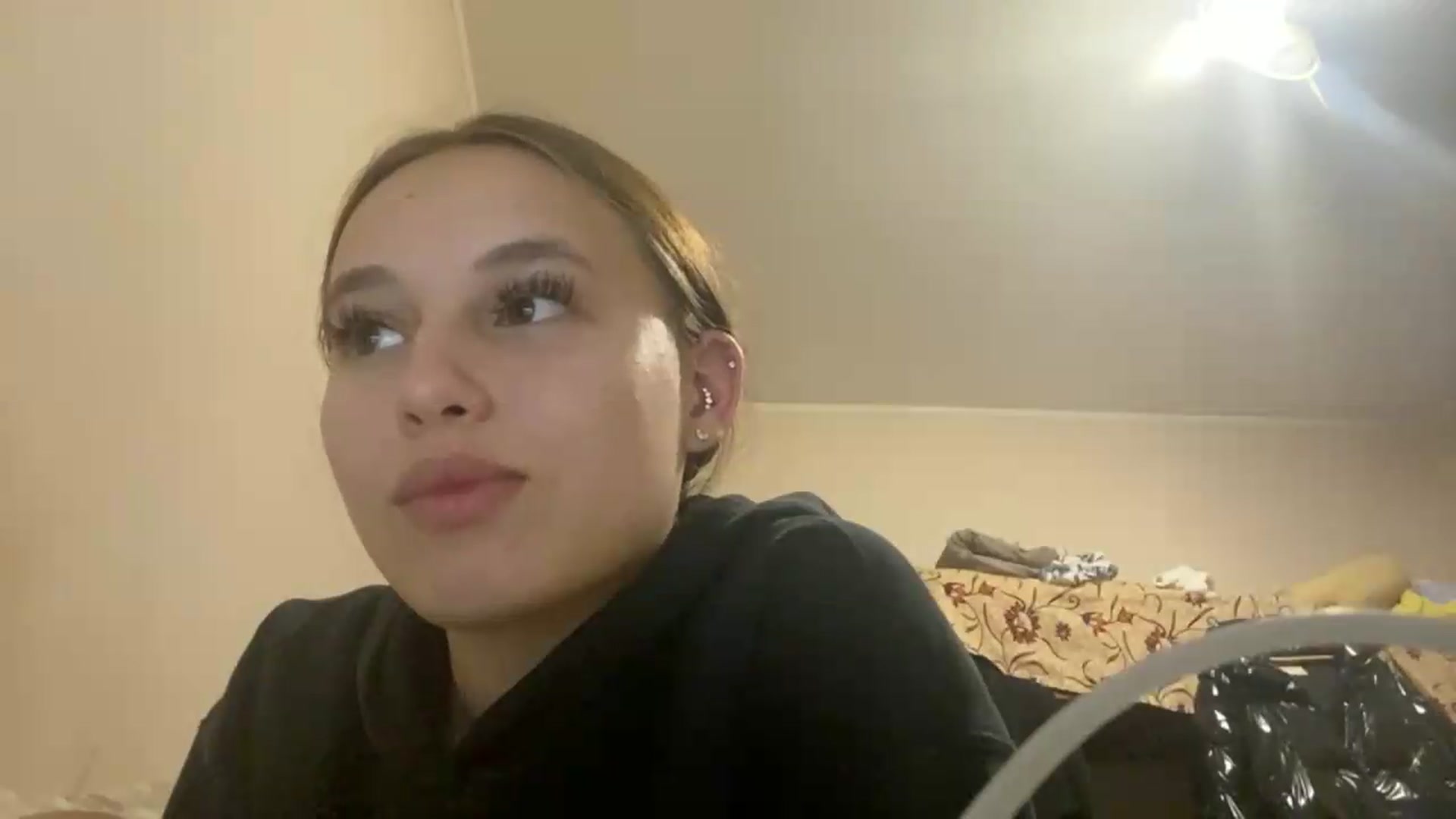 Gallery image thumbnail from irynasweetx's myfreecams stream on, 06/19/2026, 22:58 image 14 of 20