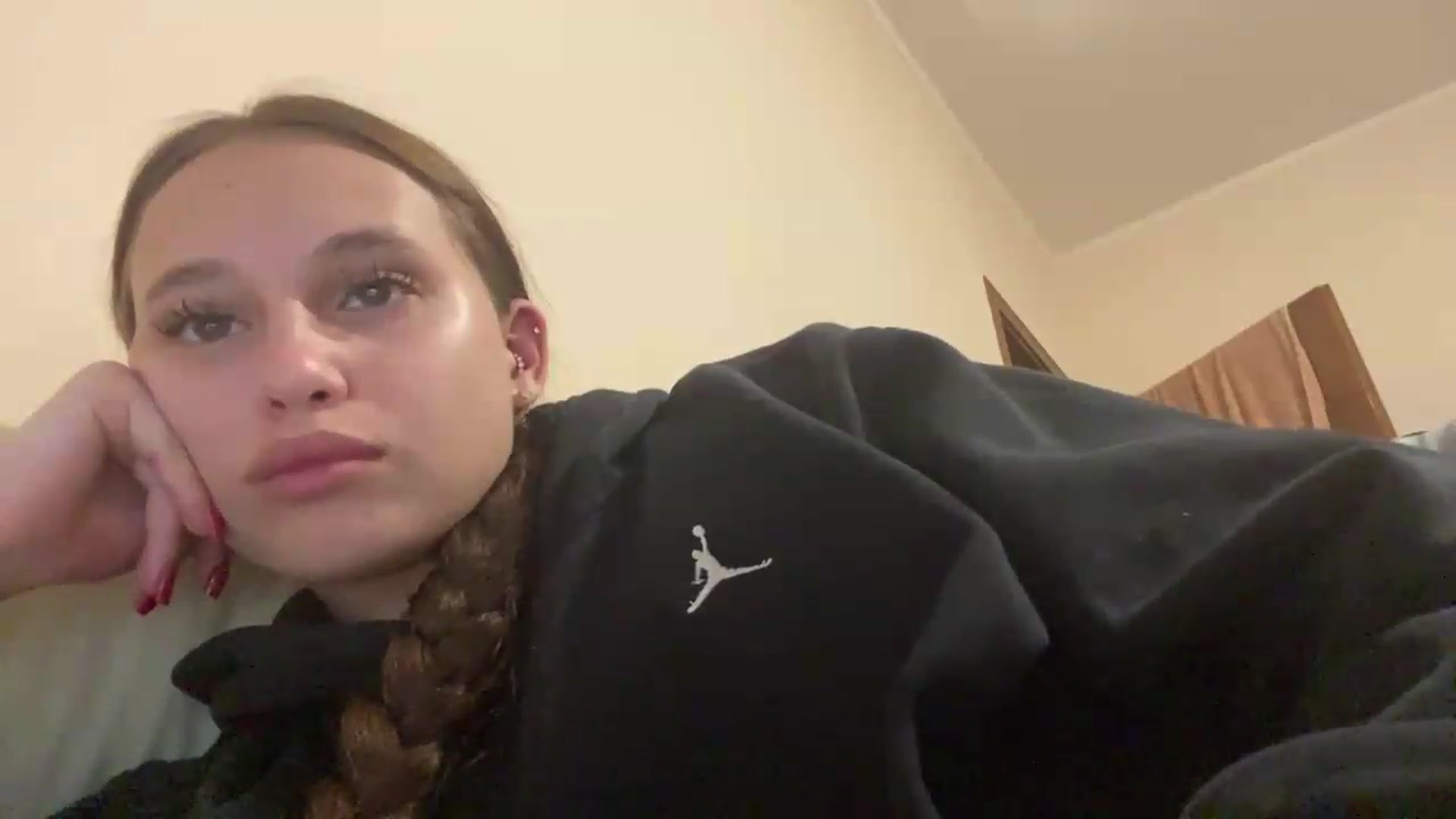 Gallery image thumbnail from irynasweetx's myfreecams stream on, 06/21/2026, 20:37 image 4 of 20