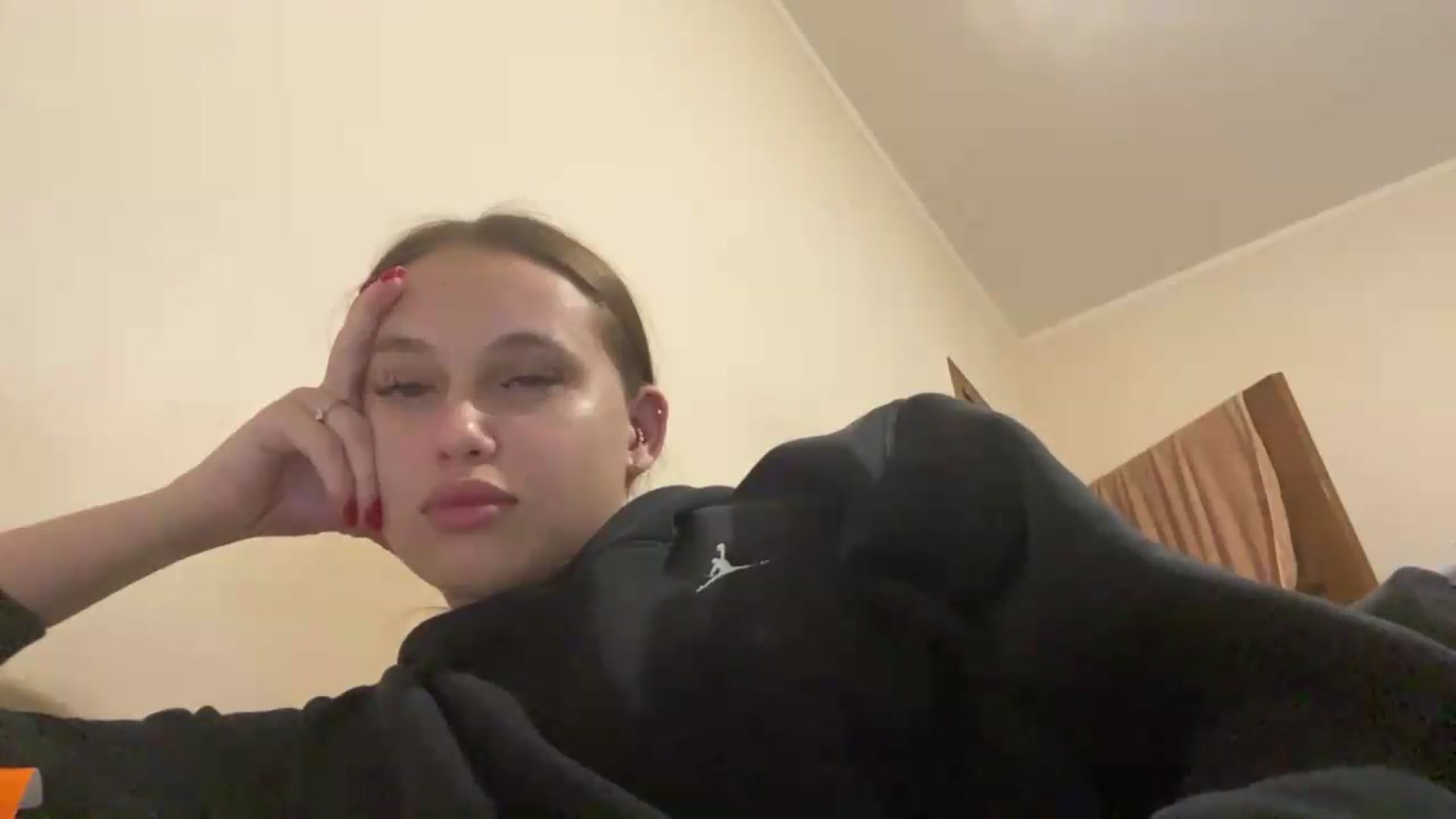 Gallery image thumbnail from irynasweetx's myfreecams stream on, 06/21/2026, 20:37 image 20 of 20