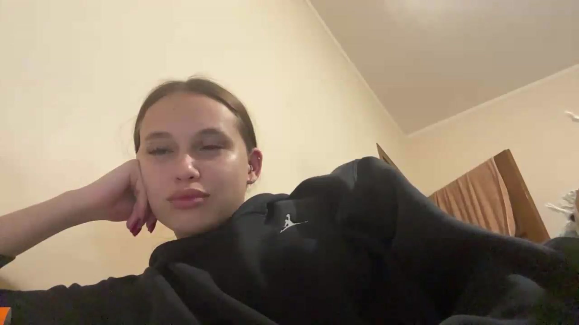 Gallery image thumbnail from irynasweetx's myfreecams stream on, 06/21/2026, 20:37 image 17 of 20