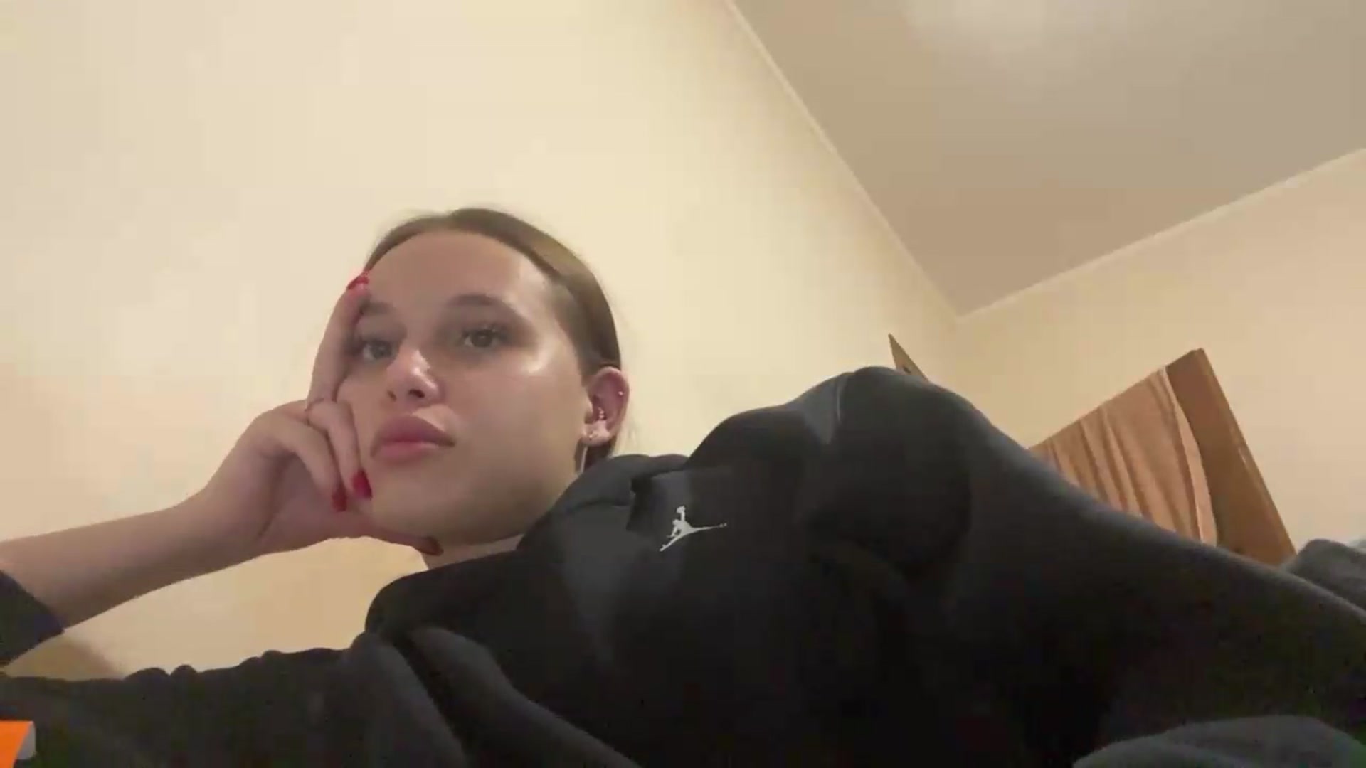 Gallery image thumbnail from irynasweetx's myfreecams stream on, 06/21/2026, 20:37 image 18 of 20