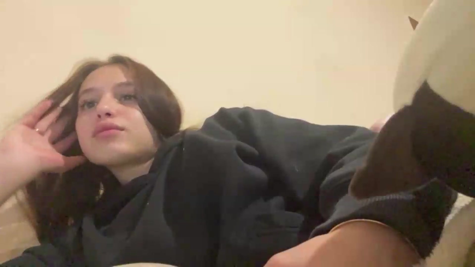 Gallery image thumbnail from irynasweetx's myfreecams stream on, 06/21/2026, 23:20 image 16 of 20