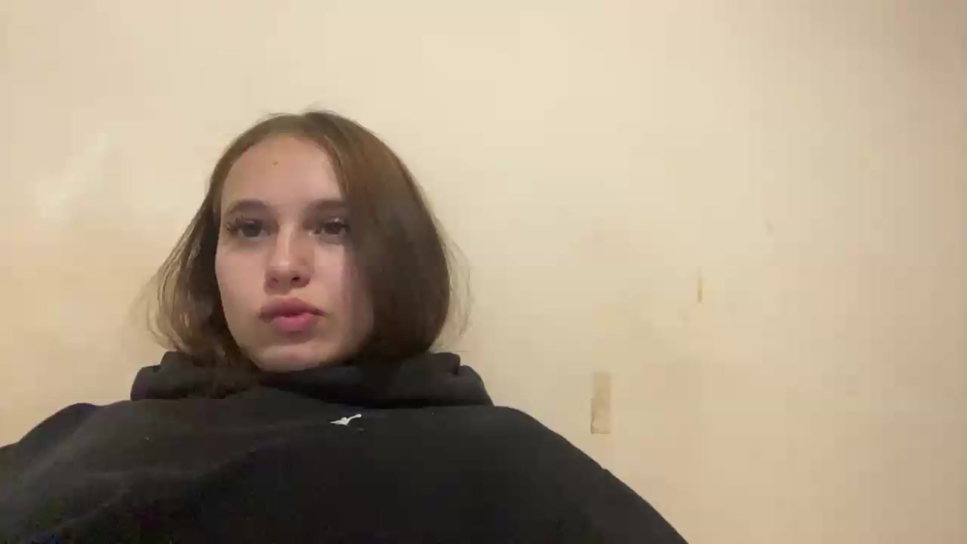 Gallery image thumbnail from irynasweetx's myfreecams stream on, 06/21/2026, 23:20 image 1 of 20
