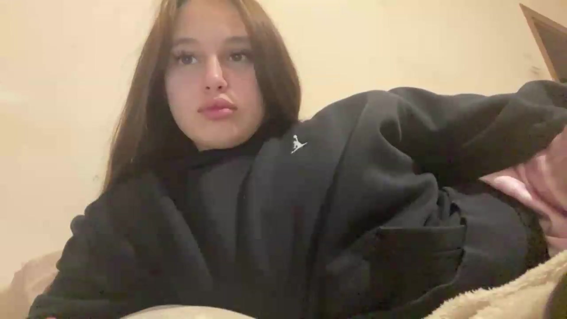 Gallery image thumbnail from irynasweetx's myfreecams stream on, 06/21/2026, 23:20 image 20 of 20