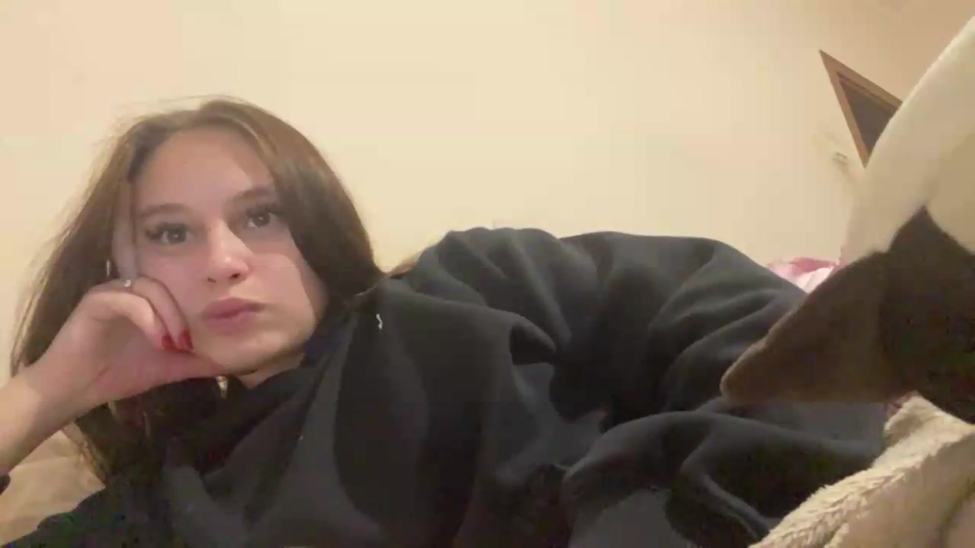 Gallery image thumbnail from irynasweetx's myfreecams stream on, 06/21/2026, 23:20 image 14 of 20