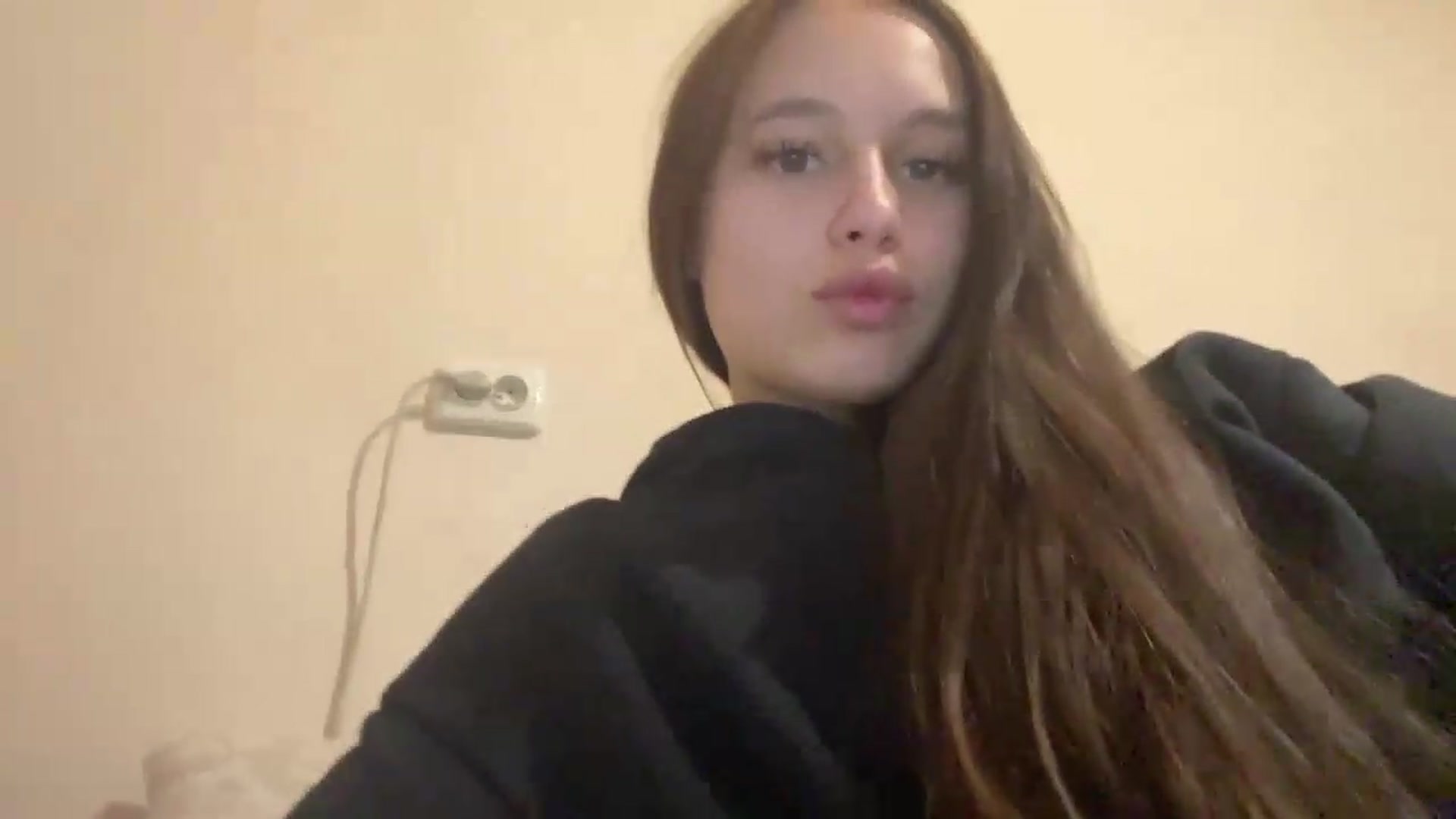 Gallery image thumbnail from irynasweetx's myfreecams stream on, 06/22/2026, 20:52 image 3 of 20