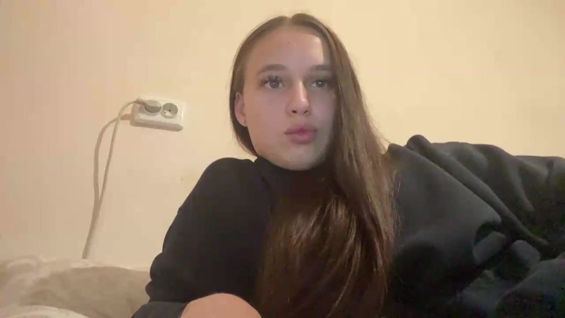 Gallery image thumbnail from irynasweetx's myfreecams stream on, 06/22/2026, 20:52 image 17 of 20
