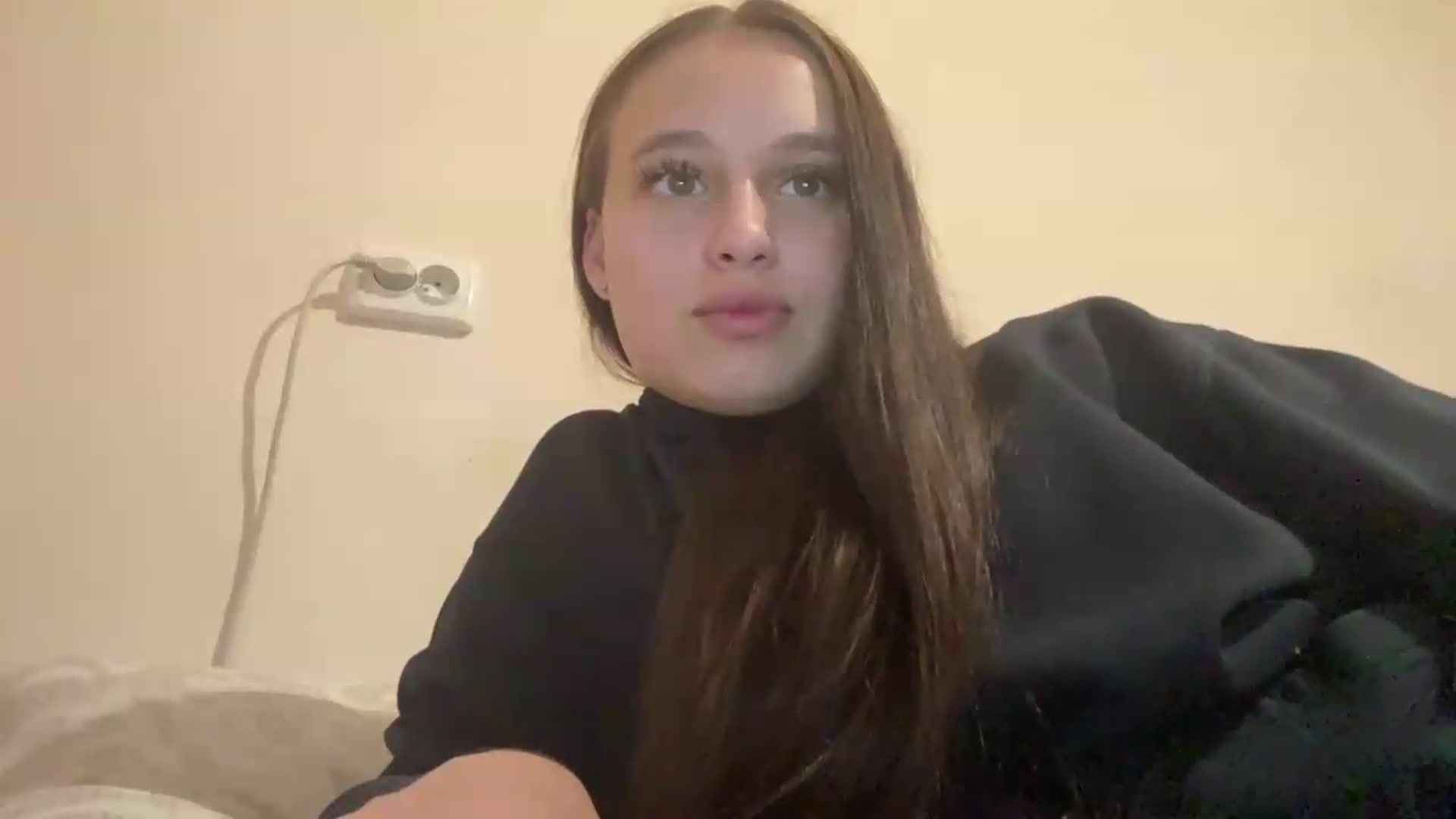 Gallery image thumbnail from irynasweetx's myfreecams stream on, 06/22/2026, 20:52 image 16 of 20