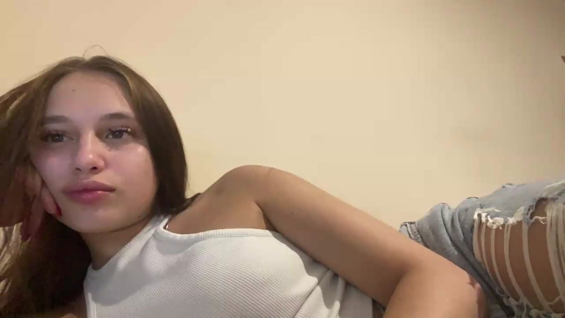 Gallery image thumbnail from irynasweetx's myfreecams stream on, 06/24/2026, 22:23 image 11 of 20