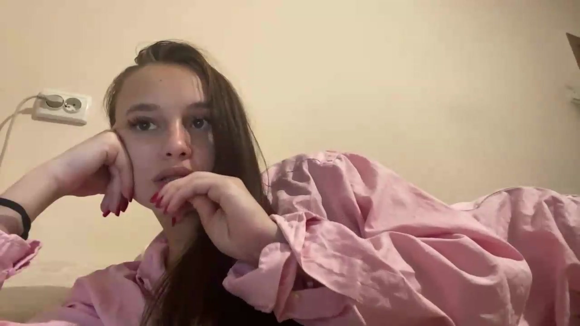 Gallery image thumbnail from irynasweetx's myfreecams stream on, 06/25/2026, 20:49 image 6 of 20