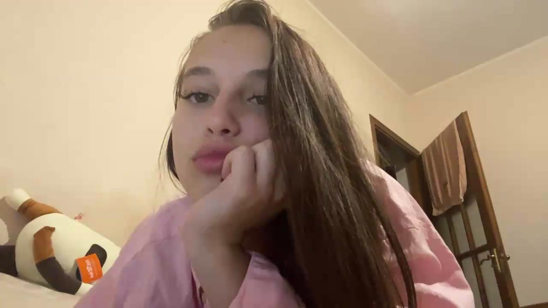 Gallery image thumbnail from irynasweetx's myfreecams stream on, 06/25/2026, 21:20 image 18 of 20