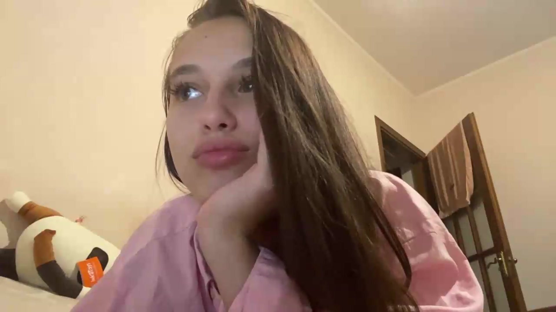Gallery image thumbnail from irynasweetx's myfreecams stream on, 06/25/2026, 21:20 image 16 of 20