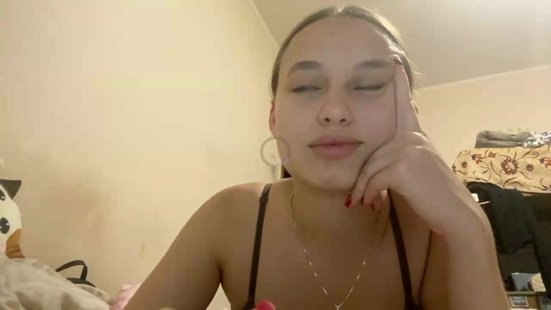 Gallery image thumbnail from irynasweetx's myfreecams stream on, 06/26/2026, 22:50 image 20 of 20