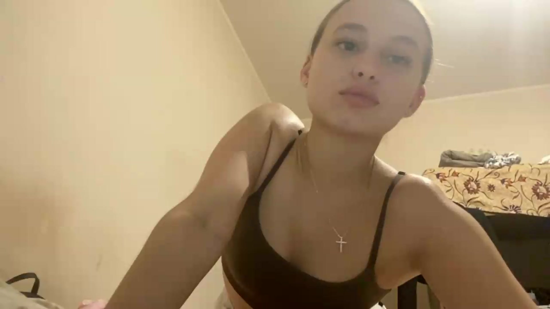 Gallery image thumbnail from irynasweetx's myfreecams stream on, 06/26/2026, 23:20 image 18 of 20