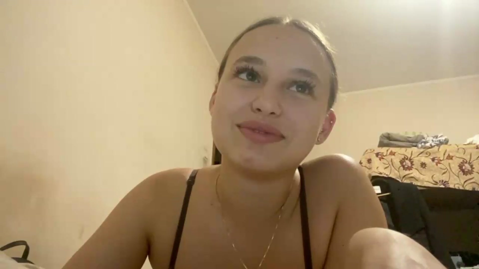 Gallery image thumbnail from irynasweetx's myfreecams stream on, 06/26/2026, 23:20 image 10 of 20