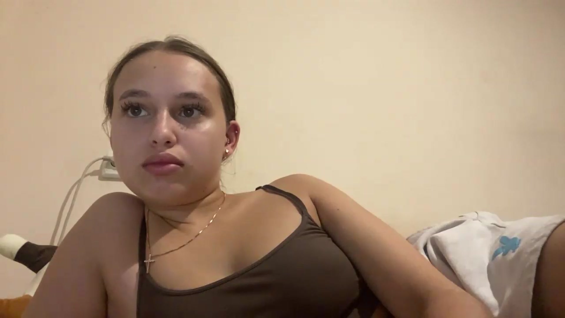 Gallery image thumbnail from irynasweetx's myfreecams stream on, 06/27/2026, 20:41 image 2 of 20