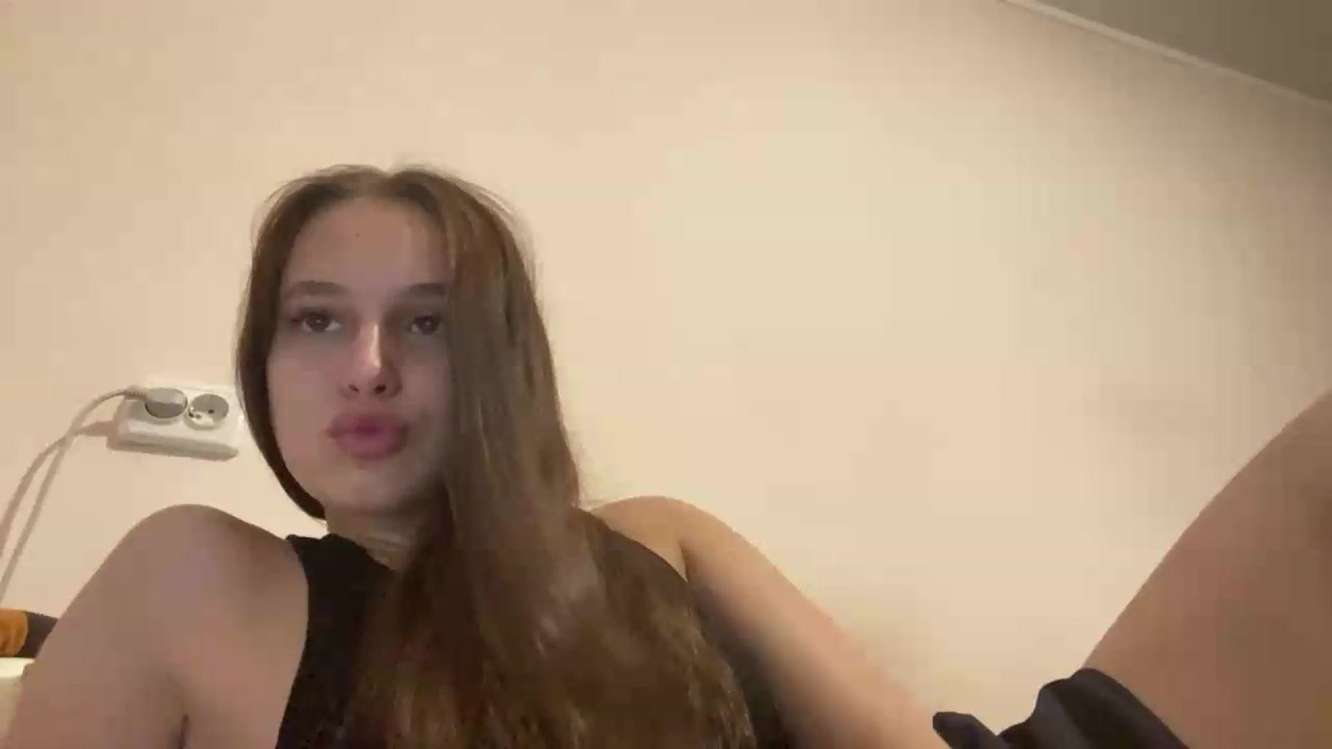 Gallery image thumbnail from irynasweetx's myfreecams stream on, 06/30/2026, 20:21 image 16 of 20