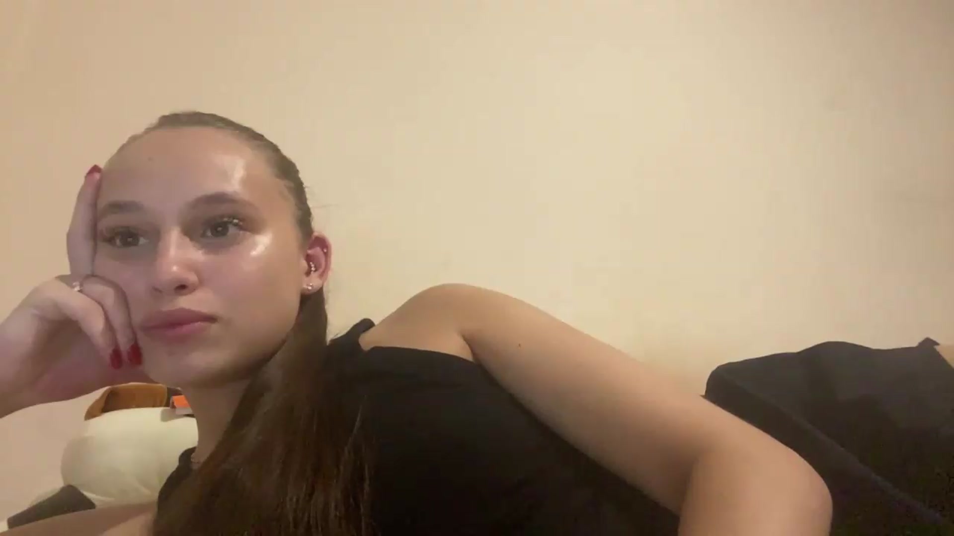 Gallery image thumbnail from irynasweetx's myfreecams stream on, 06/30/2026, 22:04 image 20 of 20