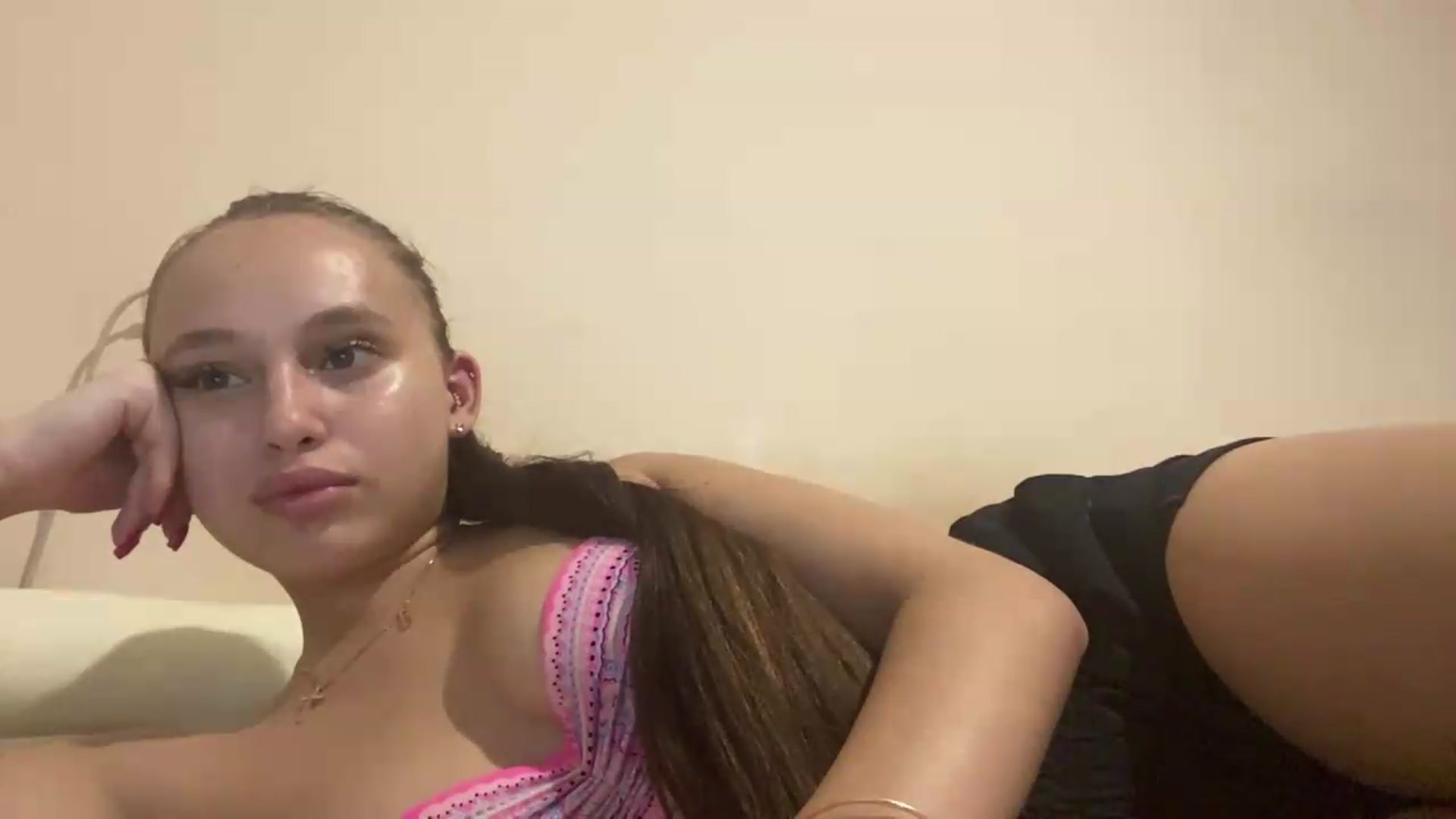 Gallery image thumbnail from irynasweetx's myfreecams stream on, 06/30/2026, 23:37 image 4 of 20
