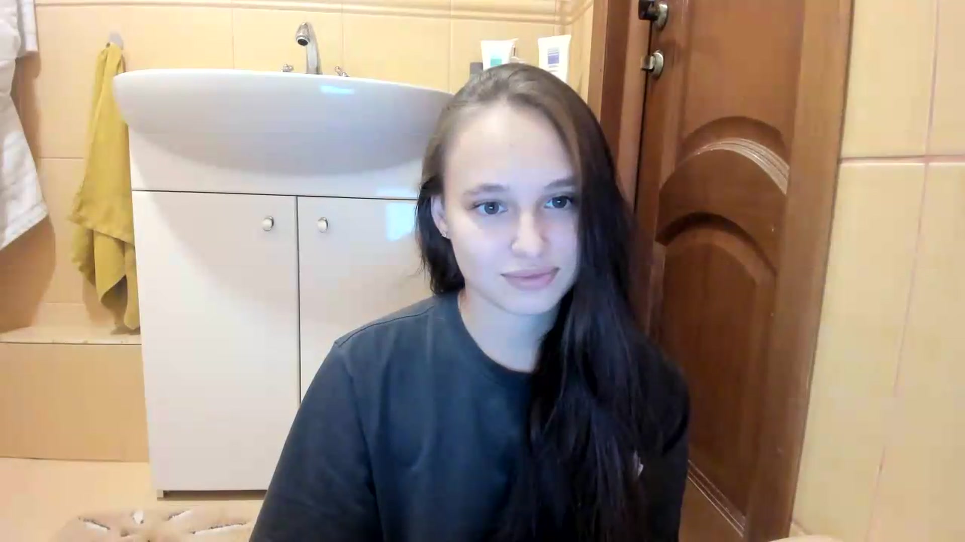 Gallery image thumbnail from irynasweetx's myfreecams stream on, 07/09/2026, 20:54 image 9 of 20