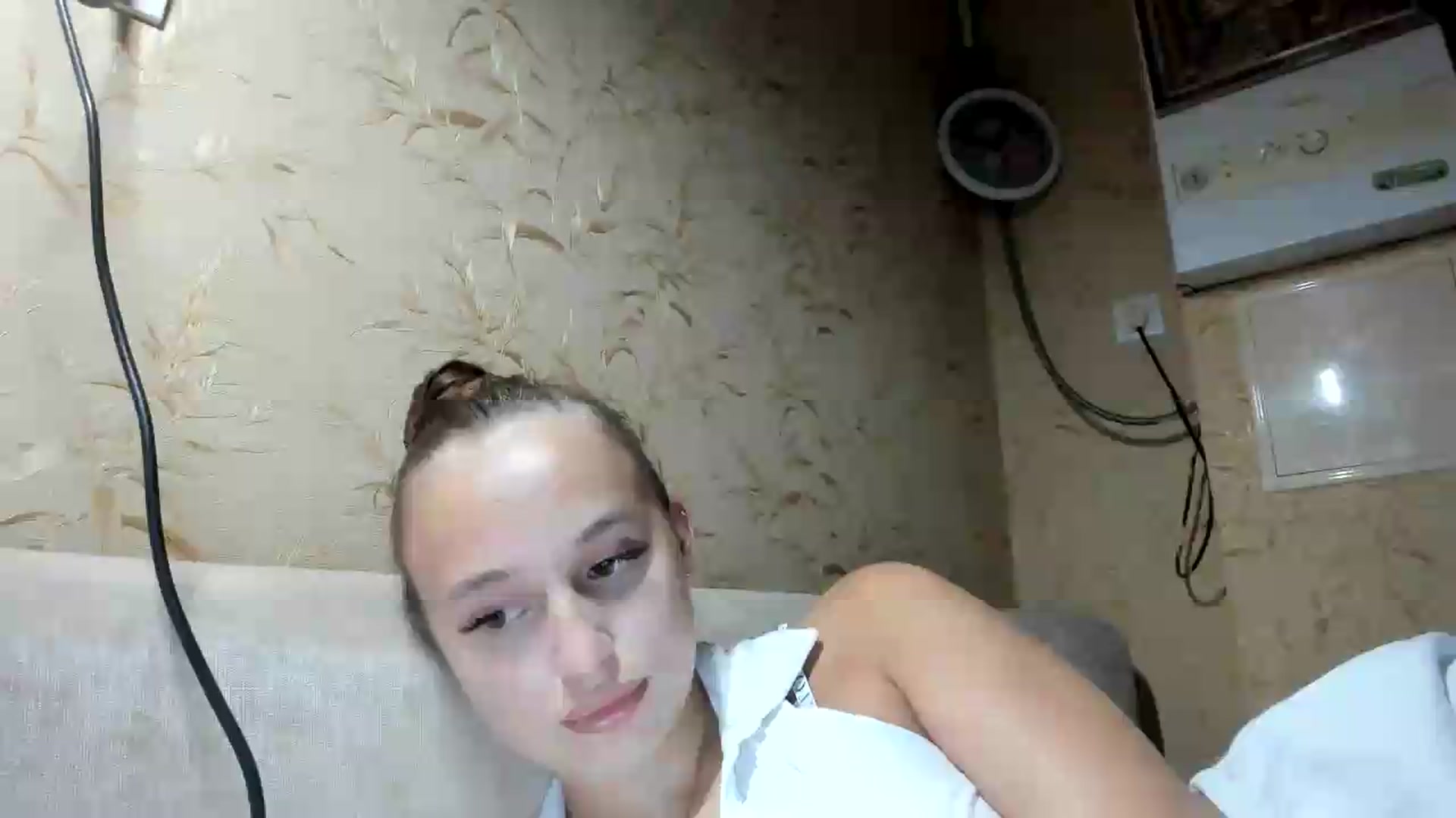 Gallery image thumbnail from irynasweetx's myfreecams stream on, 08/06/2026, 22:16 image 9 of 20