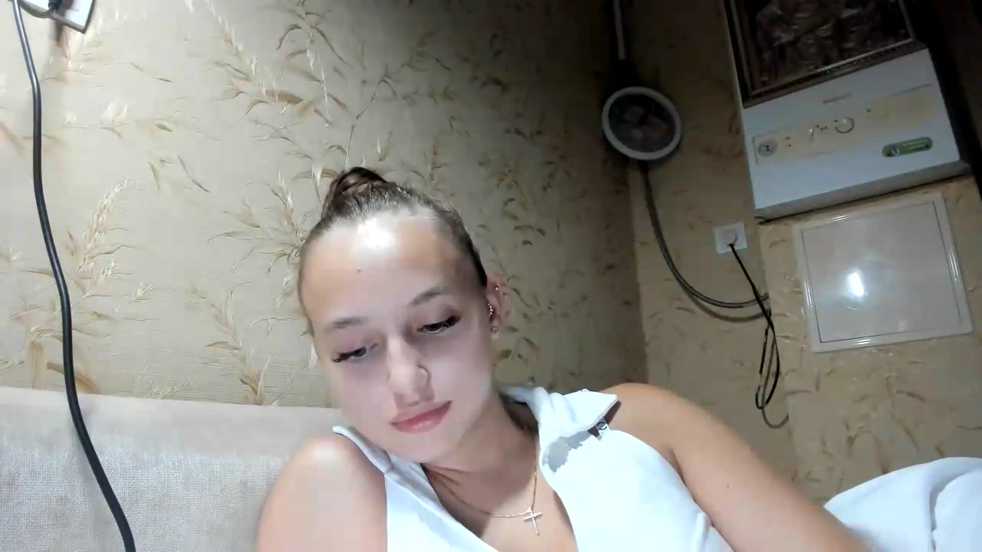 Gallery image thumbnail from irynasweetx's myfreecams stream on, 08/06/2026, 22:16 image 15 of 20