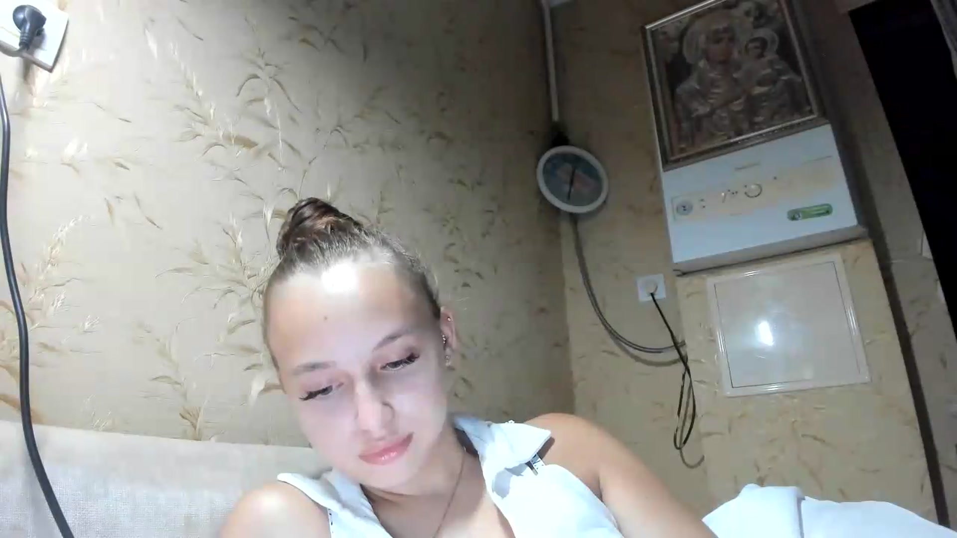 Gallery image thumbnail from irynasweetx's myfreecams stream on, 08/06/2026, 22:16 image 2 of 20