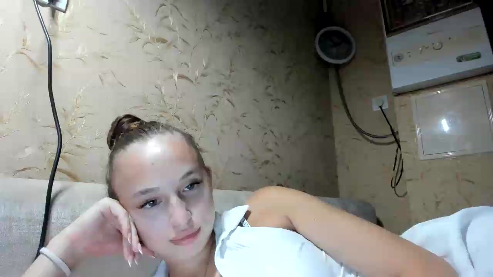 Gallery image thumbnail from irynasweetx's myfreecams stream on, 08/06/2026, 23:07 image 1 of 20