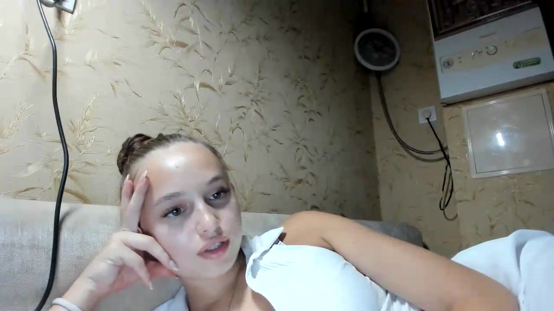 Gallery image thumbnail from irynasweetx's myfreecams stream on, 08/06/2026, 23:07 image 3 of 20