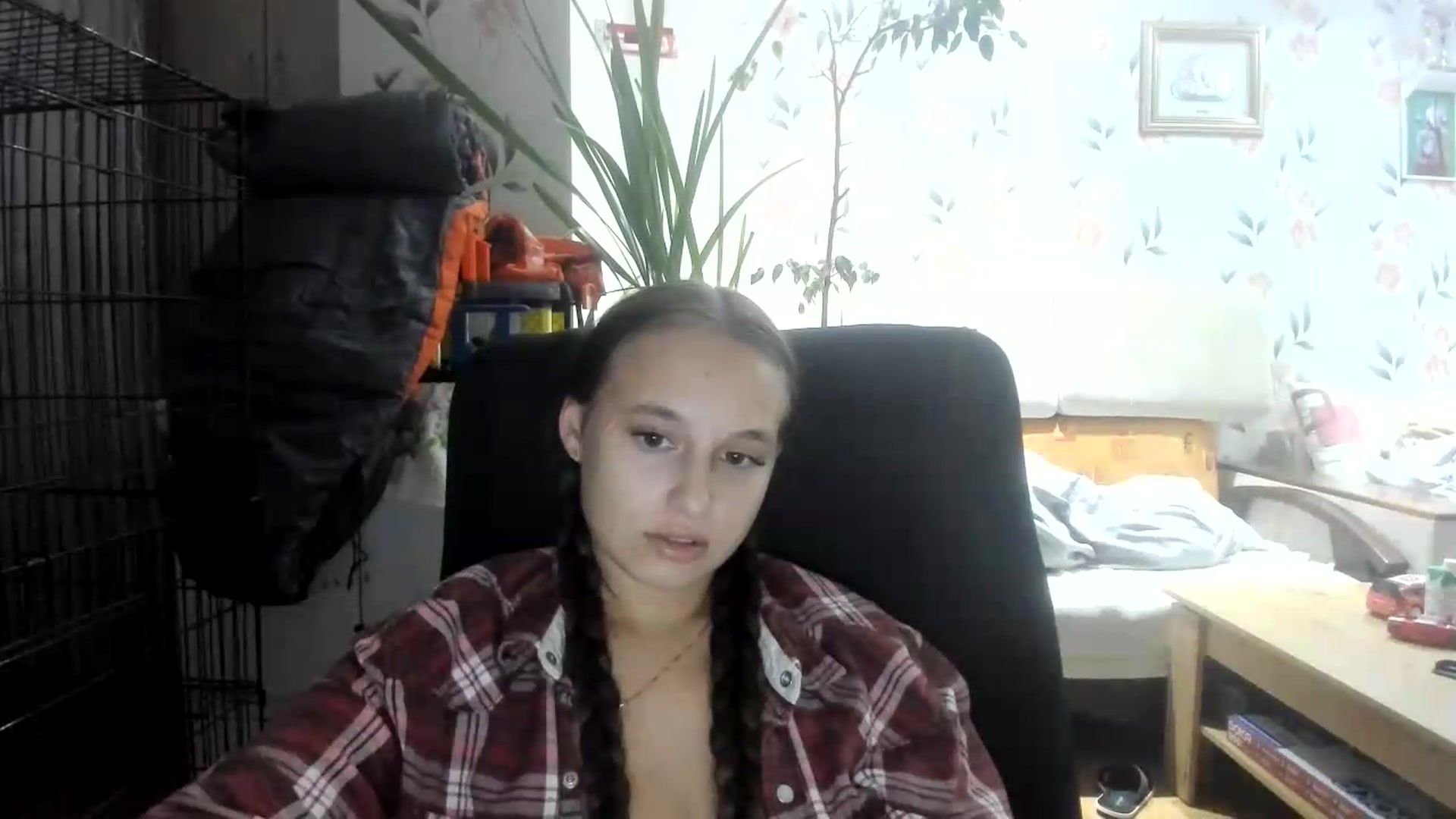 Gallery image thumbnail from irynasweetx's myfreecams stream on, 08/17/2026, 23:30 image 17 of 20