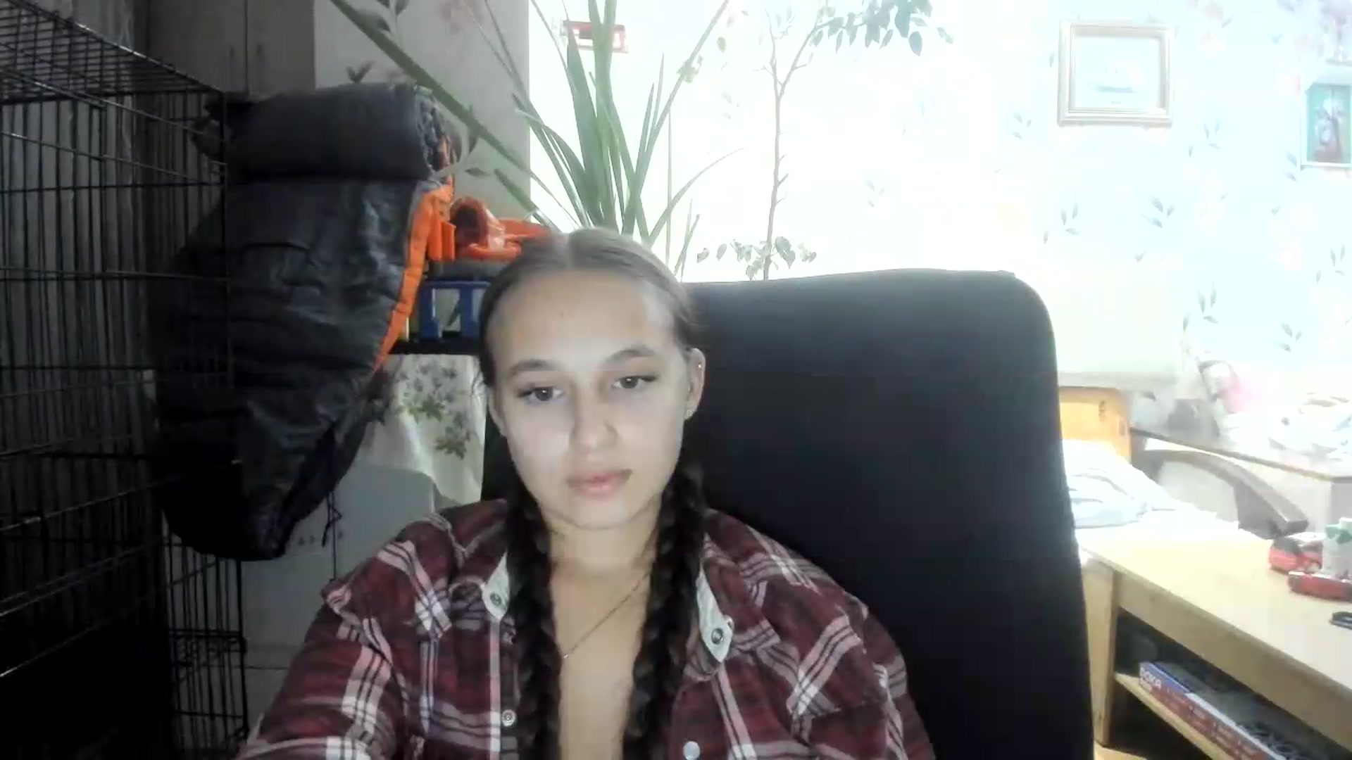 Gallery image thumbnail from irynasweetx's myfreecams stream on, 08/17/2026, 23:30 image 16 of 20