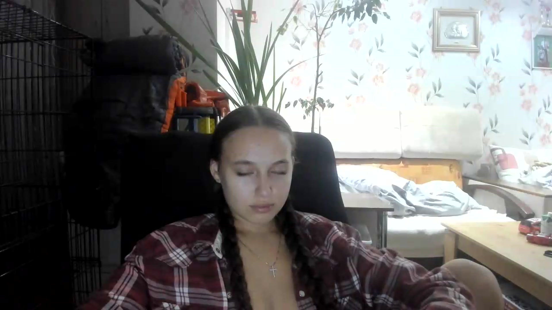 Gallery image thumbnail from irynasweetx's myfreecams stream on, 08/17/2026, 23:30 image 9 of 20