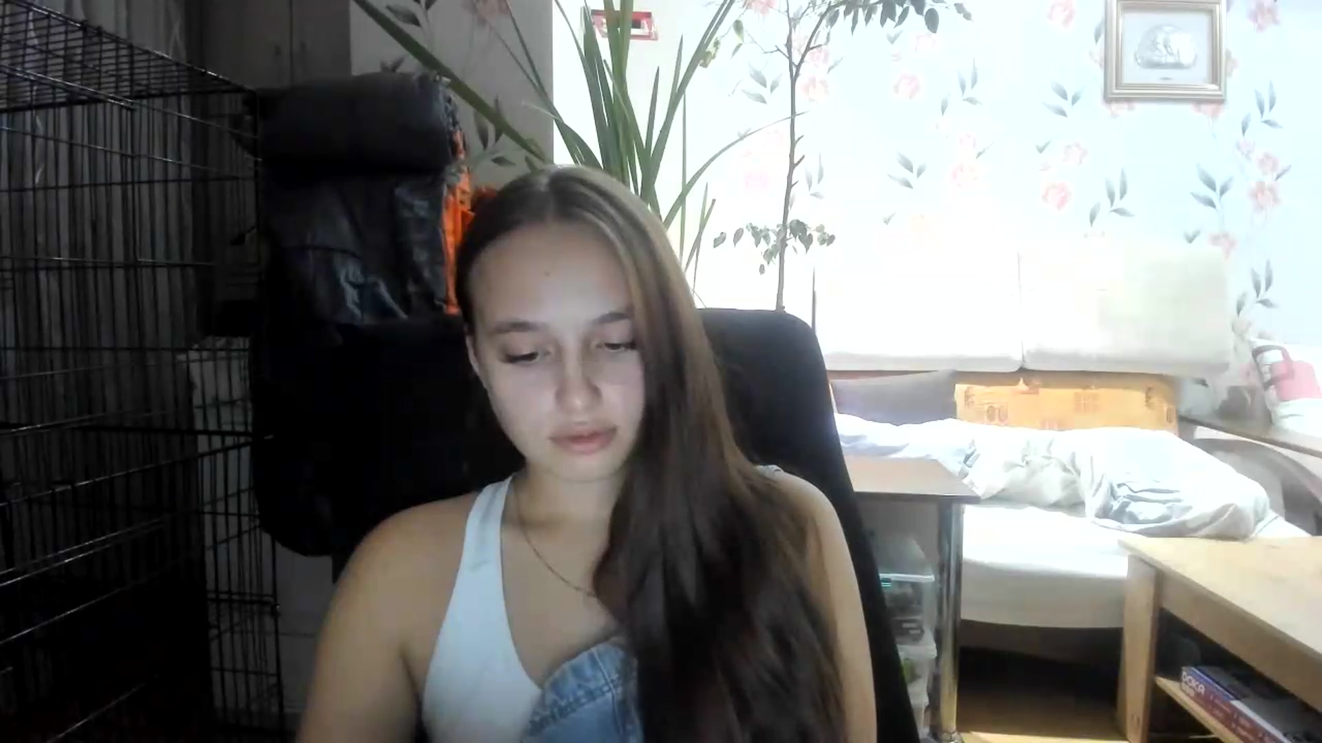 Gallery image thumbnail from irynasweetx's myfreecams stream on, 08/19/2026, 22:08 image 18 of 20