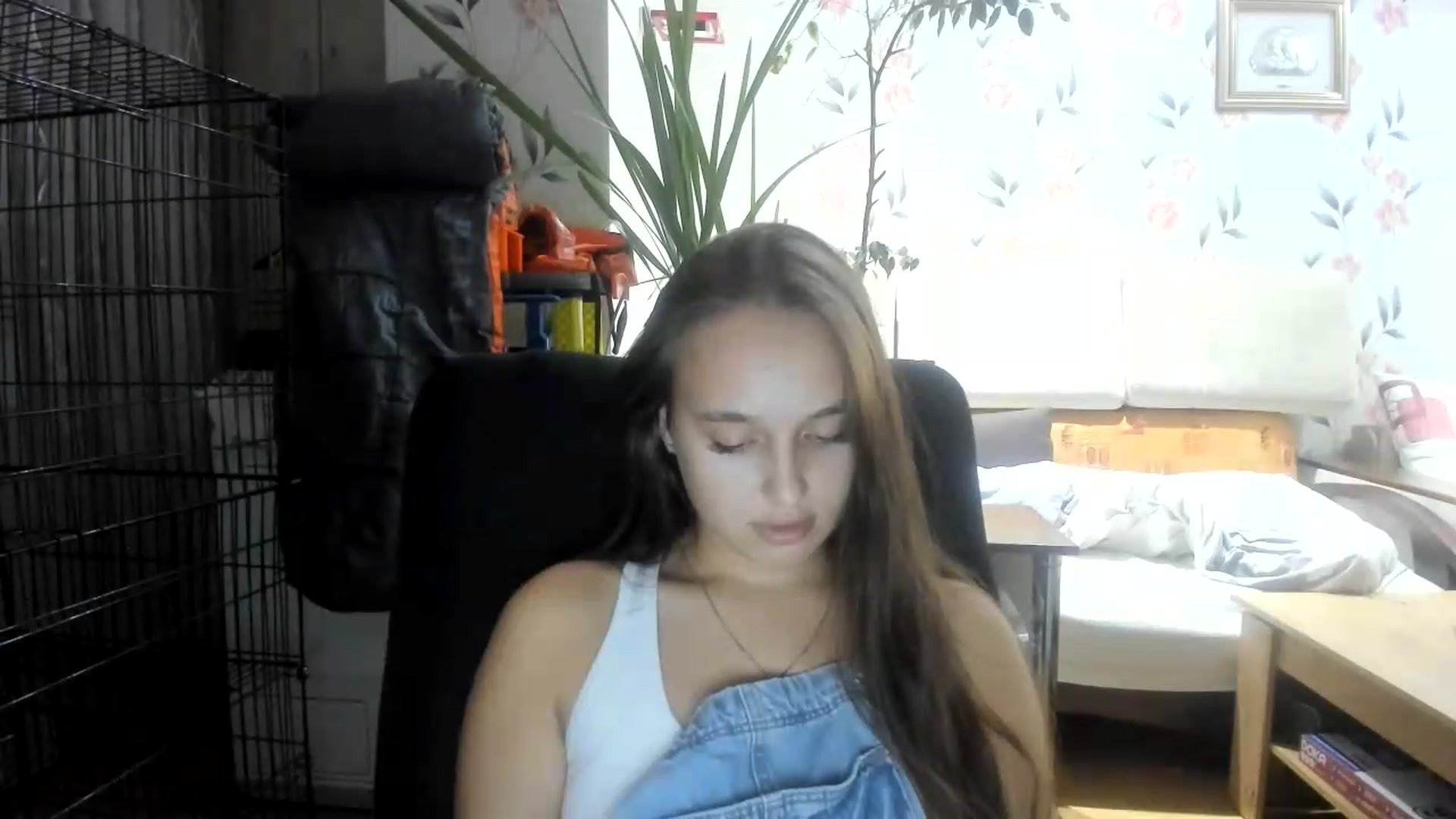 Gallery image thumbnail from irynasweetx's myfreecams stream on, 08/19/2026, 22:08 image 3 of 20