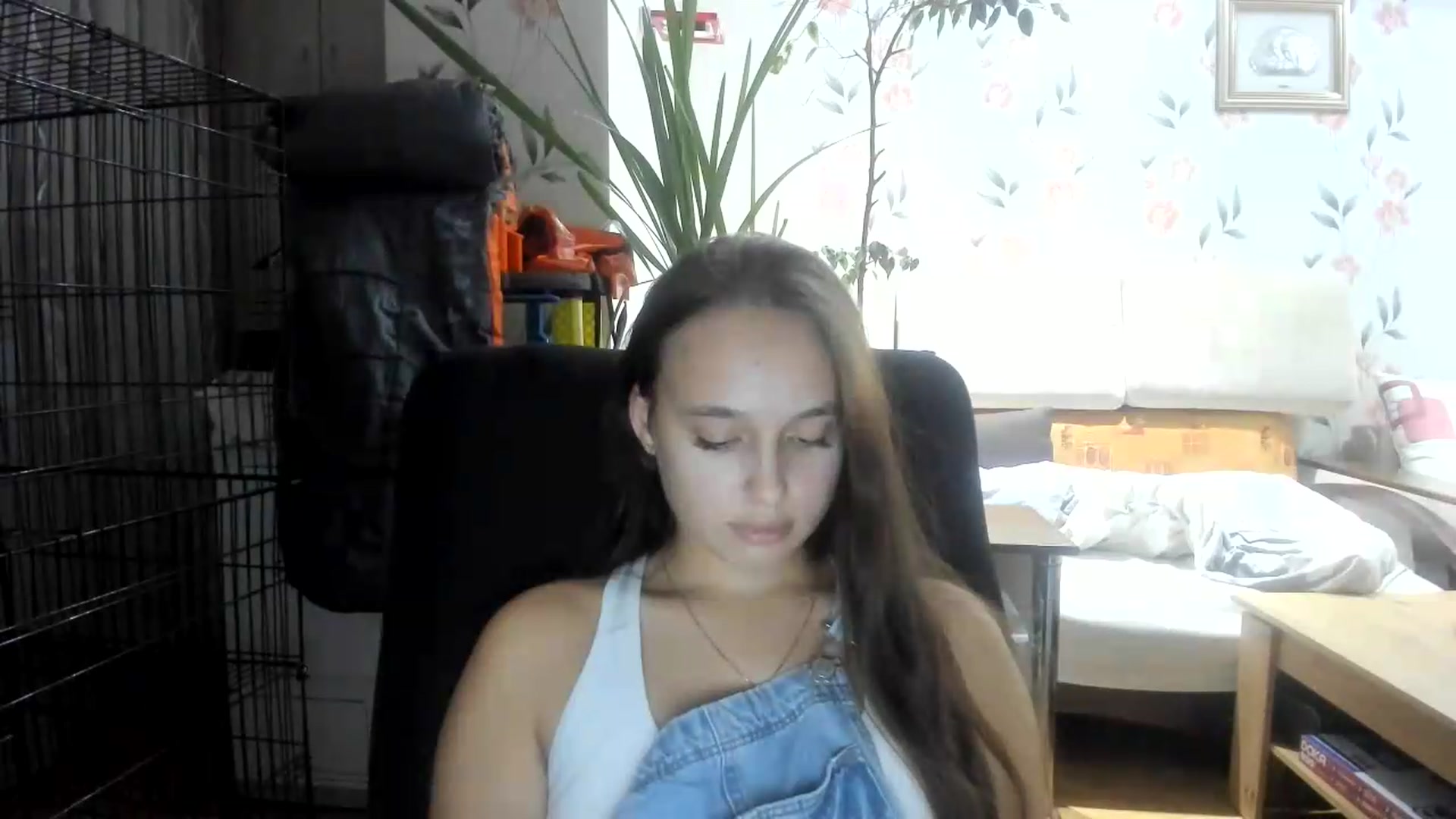 Gallery image thumbnail from irynasweetx's myfreecams stream on, 08/19/2026, 22:08 image 12 of 20