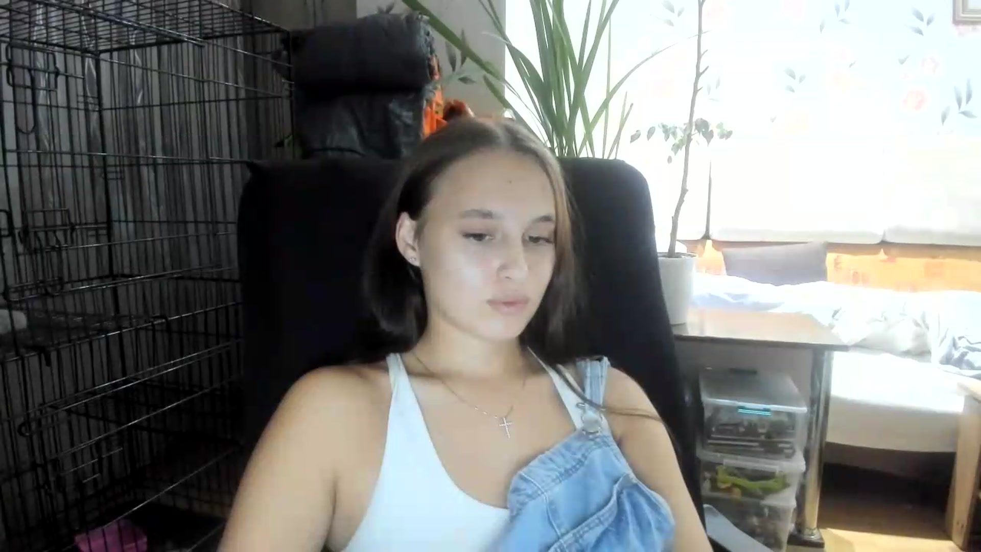 Gallery image thumbnail from irynasweetx's myfreecams stream on, 08/20/2026, 24:00 image 12 of 20