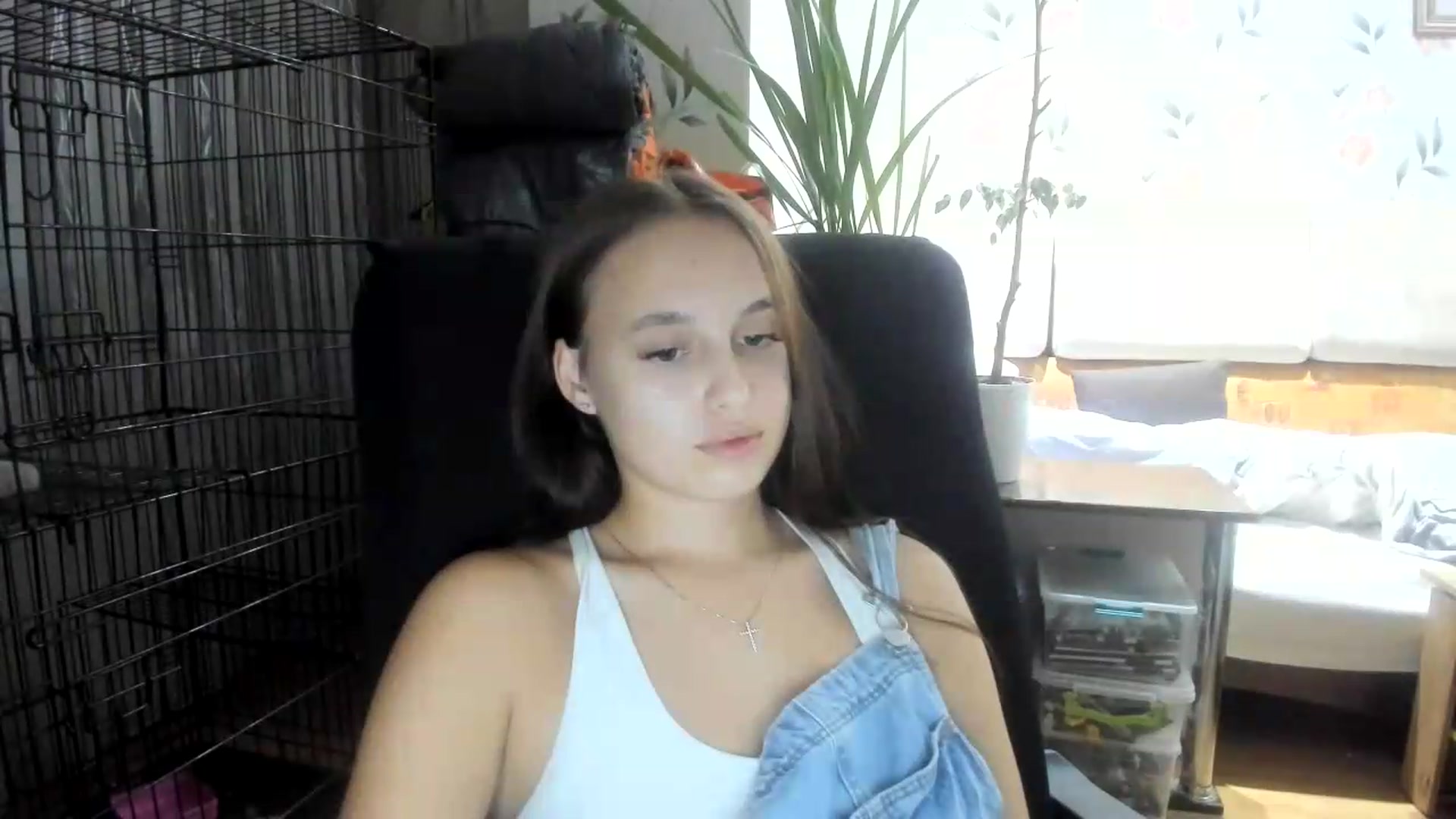 Gallery image thumbnail from irynasweetx's myfreecams stream on, 08/20/2026, 24:00 image 11 of 20