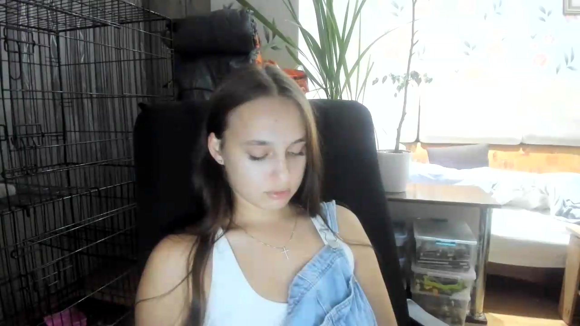 Gallery image thumbnail from irynasweetx's myfreecams stream on, 08/20/2026, 24:00 image 5 of 20