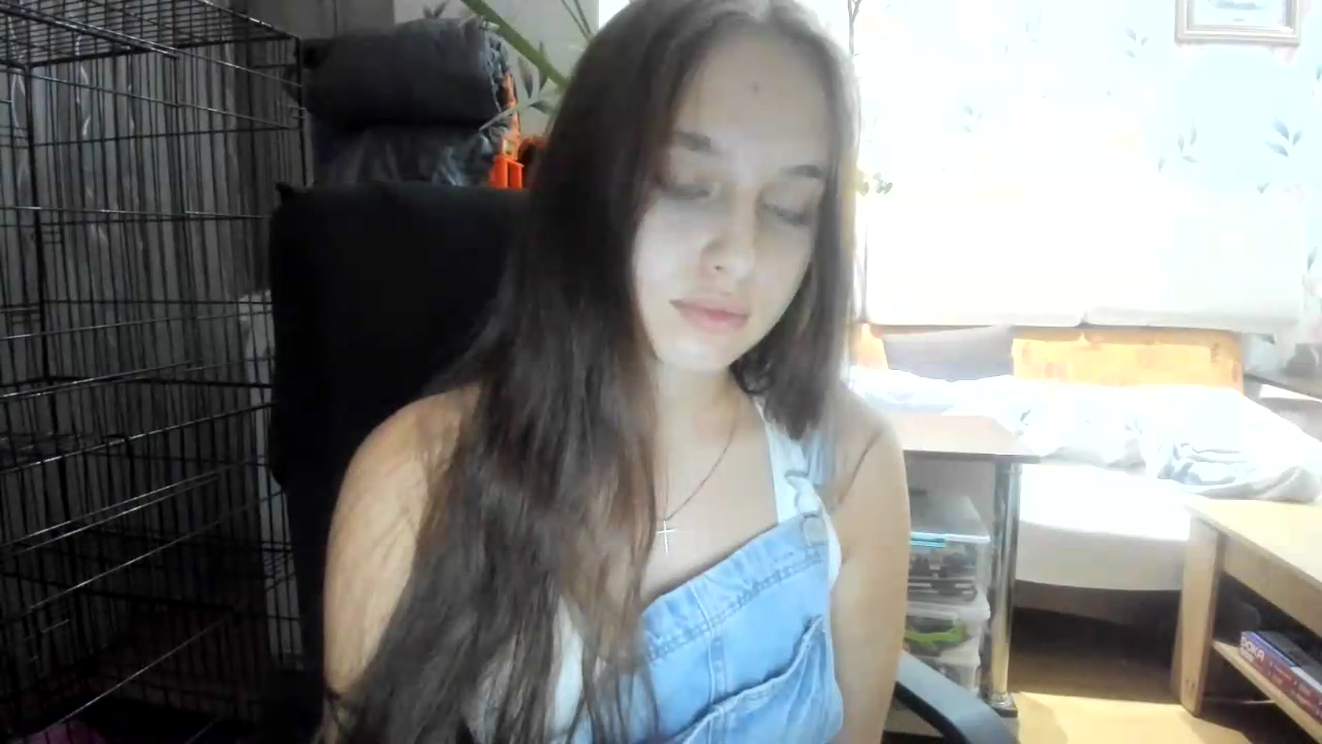 Gallery image thumbnail from irynasweetx's myfreecams stream on, 08/20/2026, 24:00 image 16 of 20