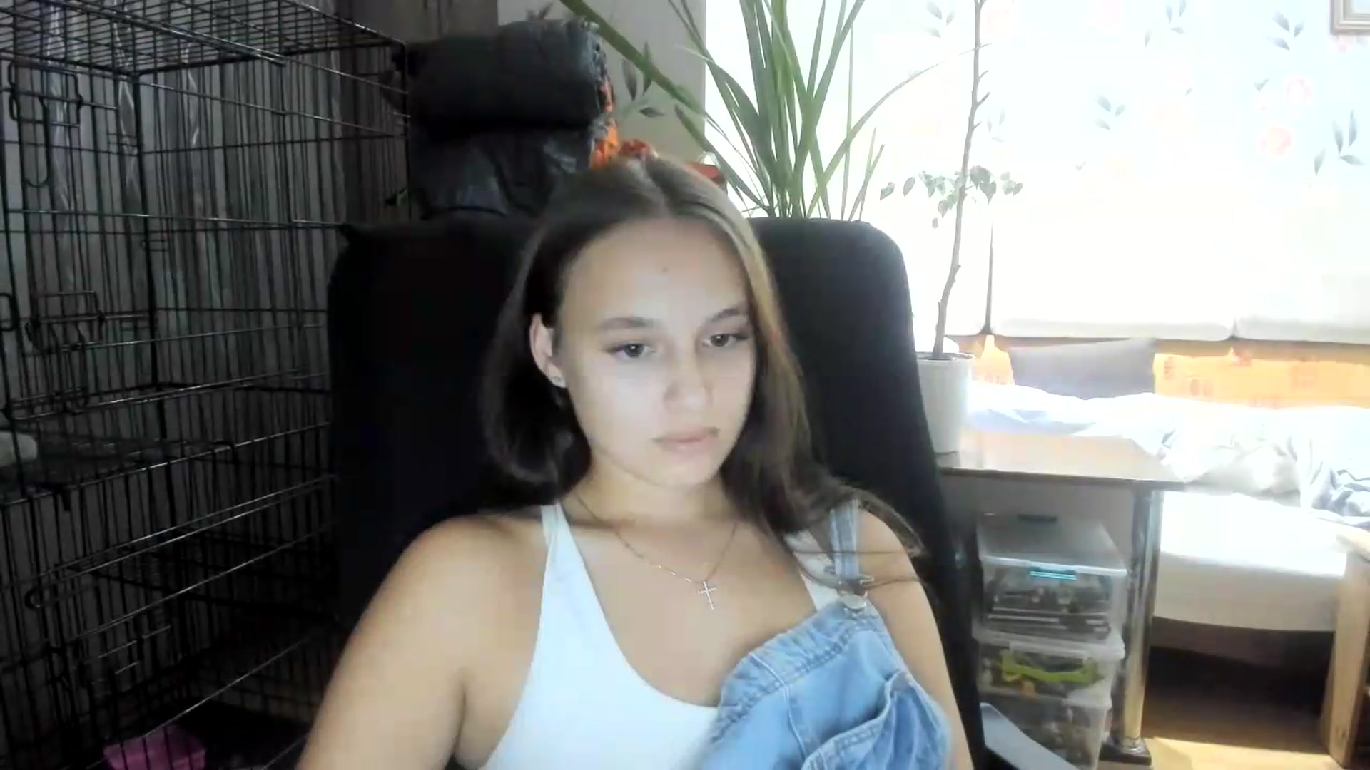 Gallery image thumbnail from irynasweetx's myfreecams stream on, 08/20/2026, 24:00 image 13 of 20