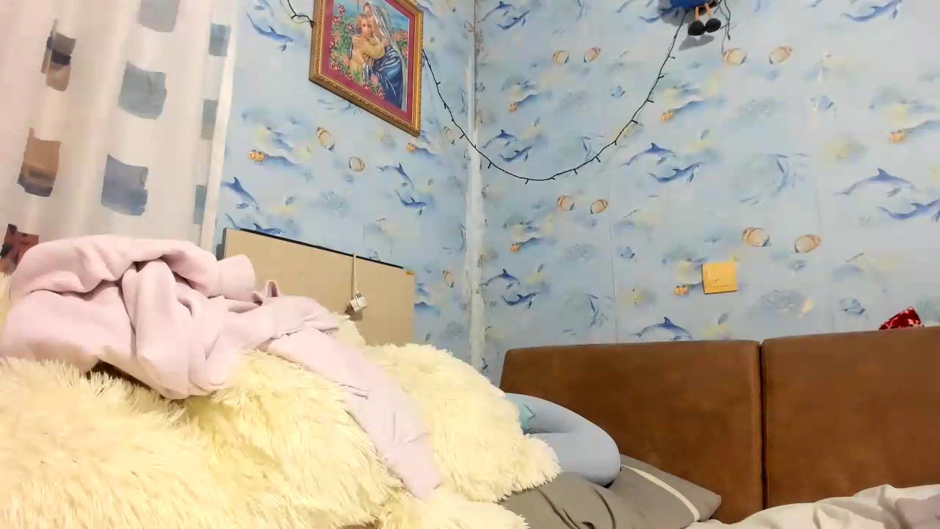 Gallery image thumbnail from irynasweetx's myfreecams stream on, 08/27/2026, 21:35 image 6 of 20