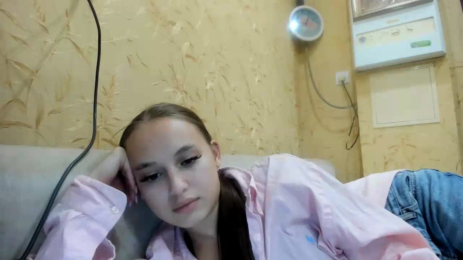 Gallery image thumbnail from irynasweetx's myfreecams stream on, 08/28/2026, 22:29 image 3 of 20