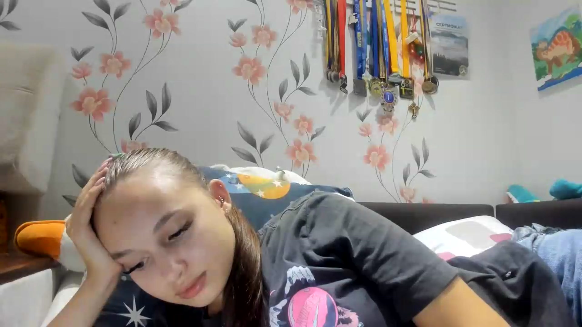 Gallery image thumbnail from irynasweetx's myfreecams stream on, 08/30/2026, 21:53 image 15 of 20