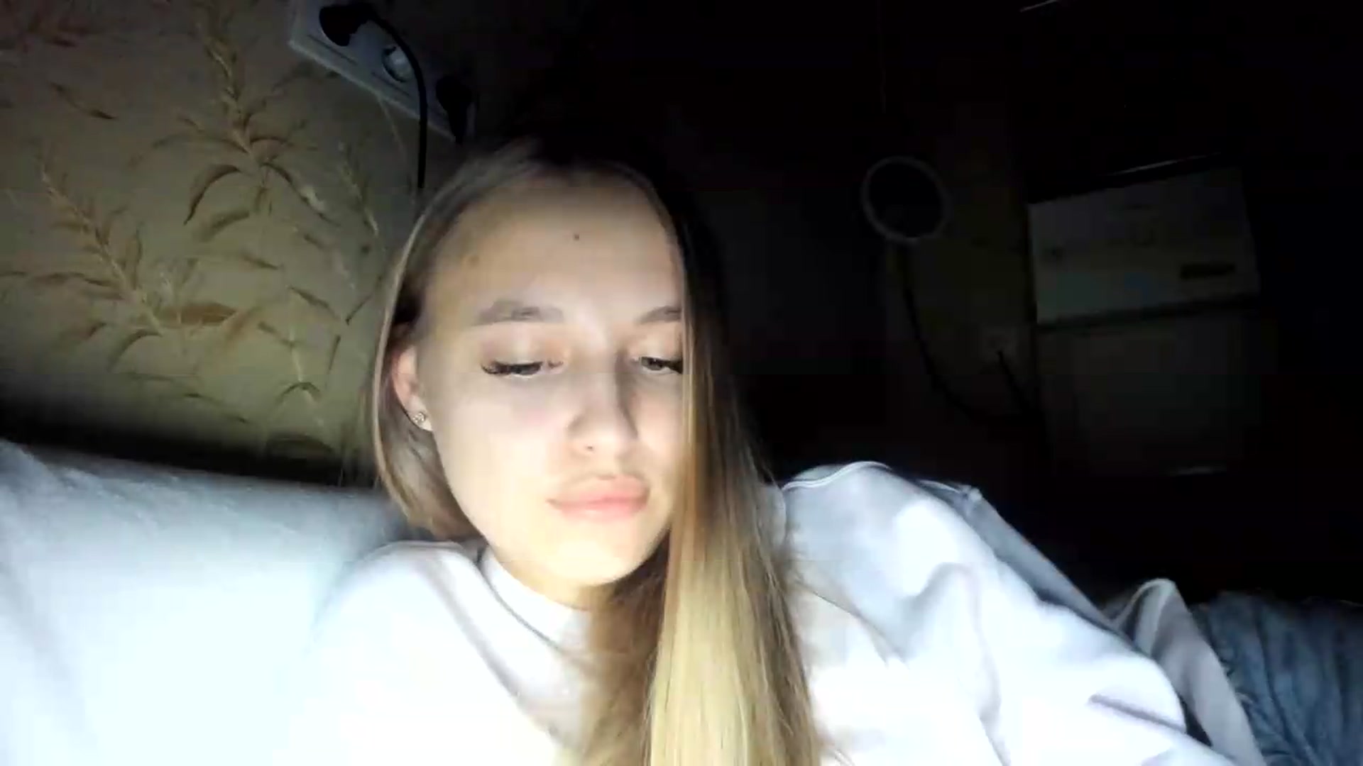 Gallery image thumbnail from irynasweetx's myfreecams stream on, 09/04/2026, 22:59 image 3 of 20