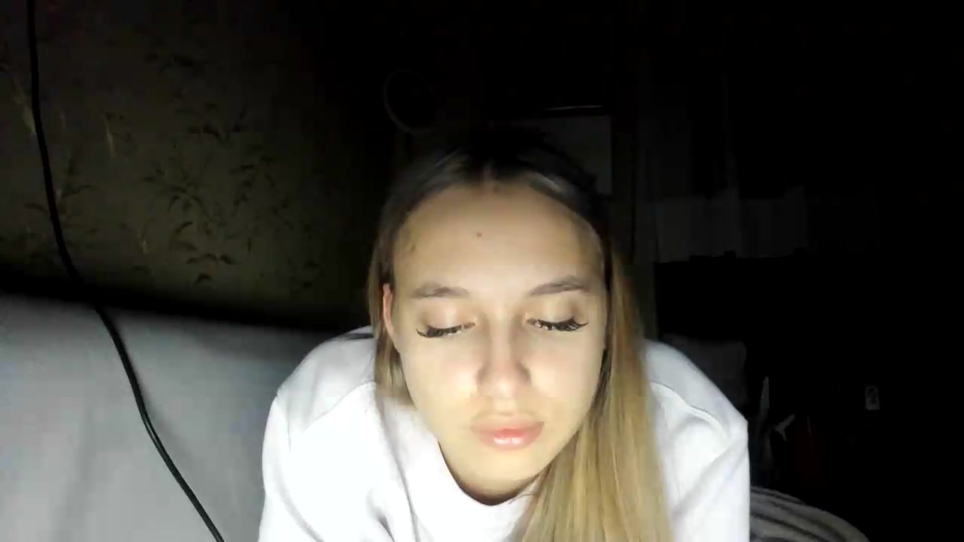 Gallery image thumbnail from irynasweetx's myfreecams stream on, 09/04/2026, 22:59 image 19 of 20